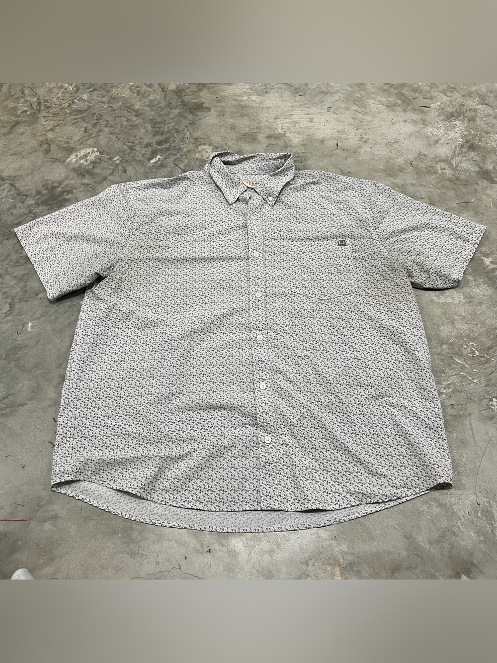 HUK FISHING - FISHING LURES ALL OVER Mens Size 2XL Shirt Gray White